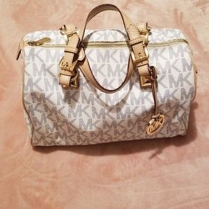 Michael kors handbag